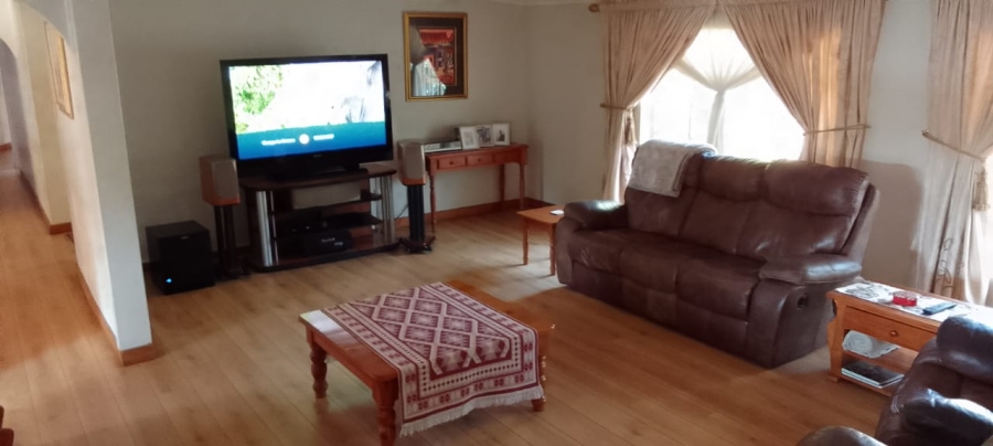 4 Bedroom Property for Sale in Protea Park North West